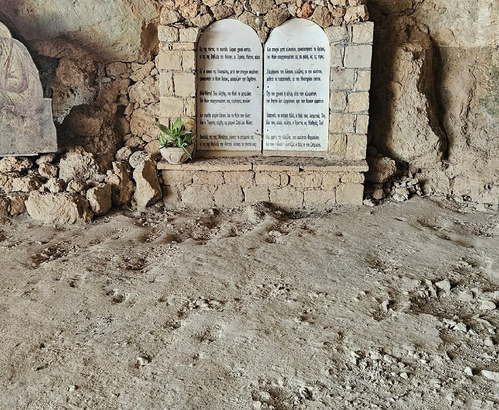 Cave of St John the Hermit-Kolymbari必去景点