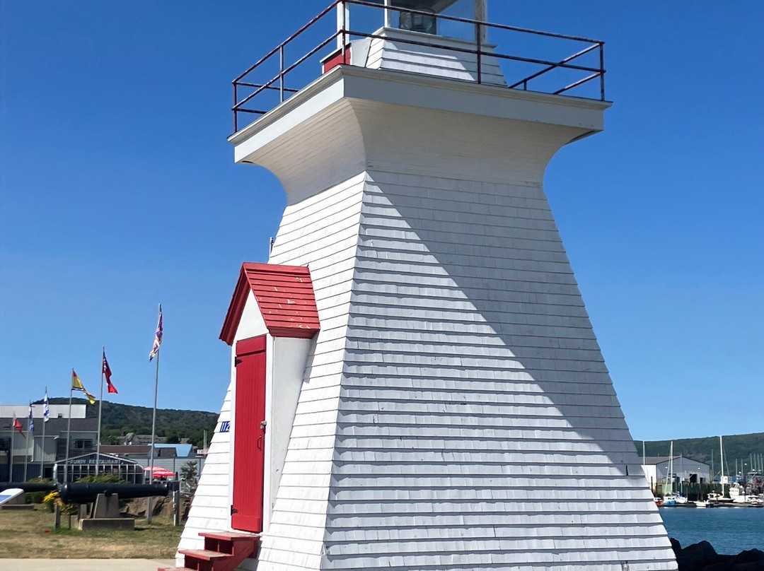 Digby Pier Lighthouse-Digby必去景点