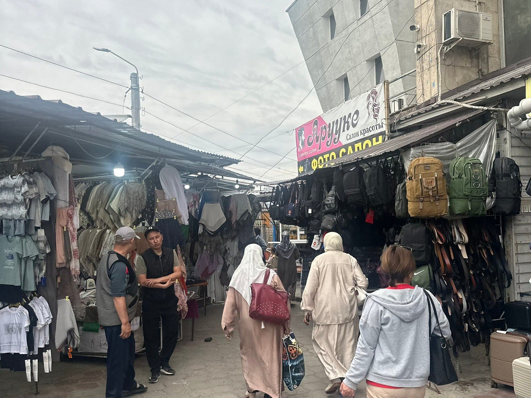 Osh Bazaar-比斯凯克必去景点