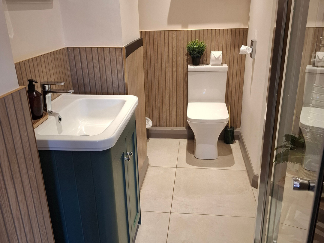 休里斯村庄旅馆主图