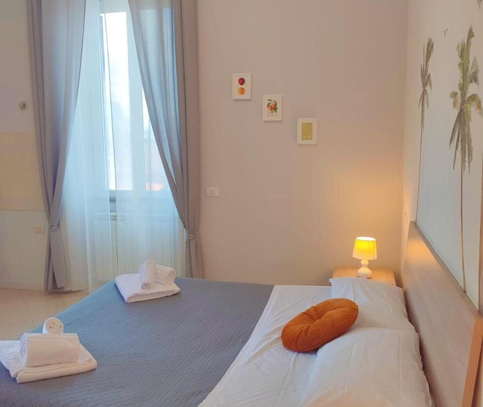 F.A.M. ROOMS