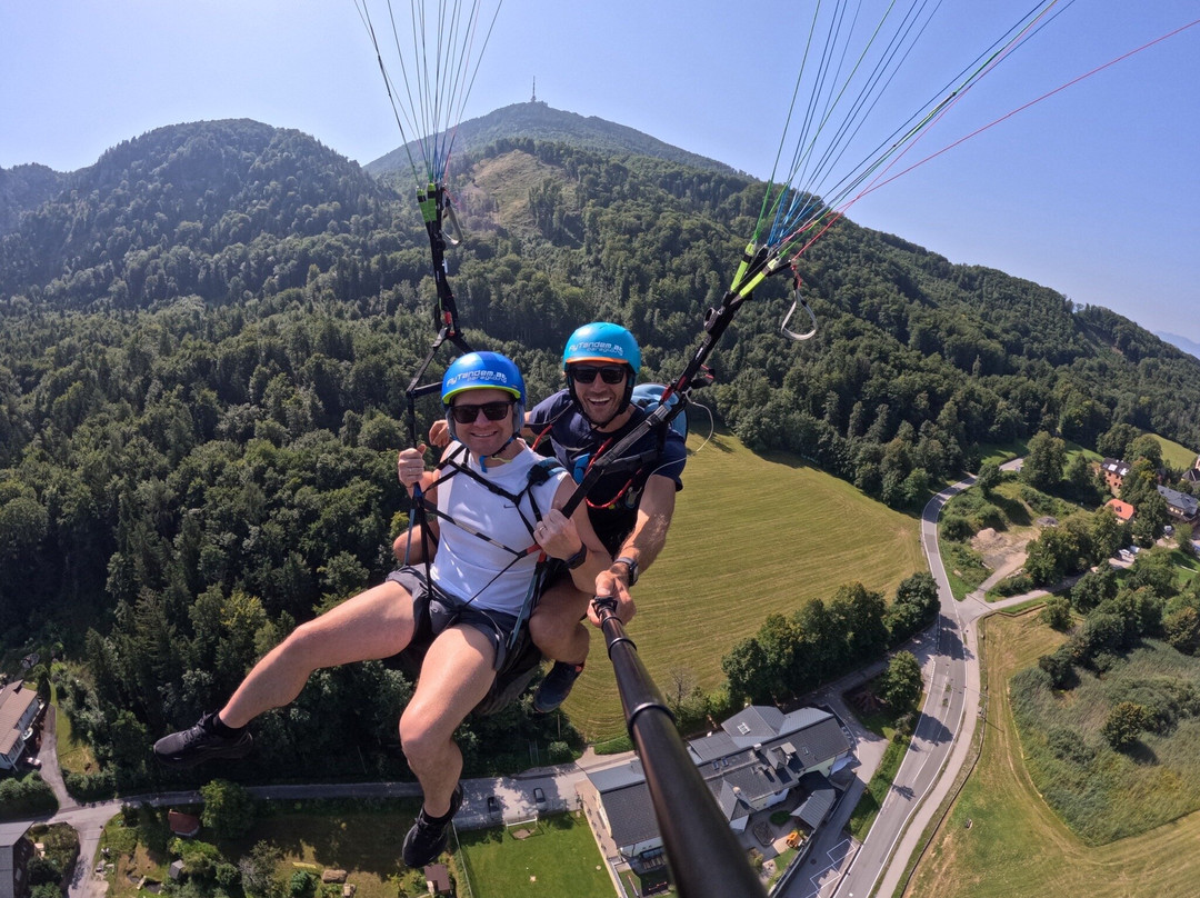 FlyTandem Paragliding-萨尔茨堡必去景点