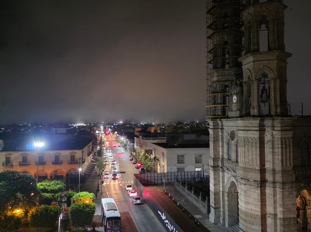 Hotel Fray Junipero Serra主图