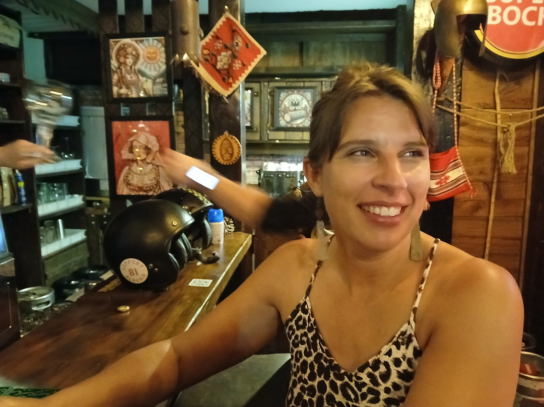 Illyrian Saloon-地拉那必去景点