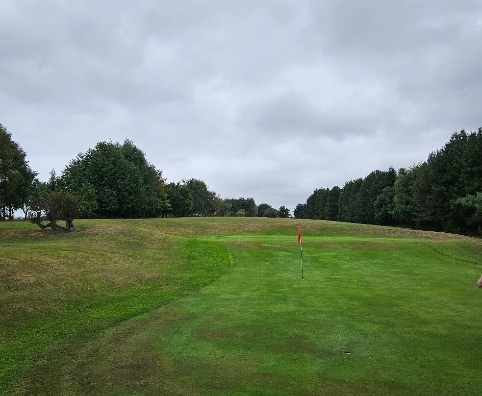 The Village Golf Course-利兹必去景点