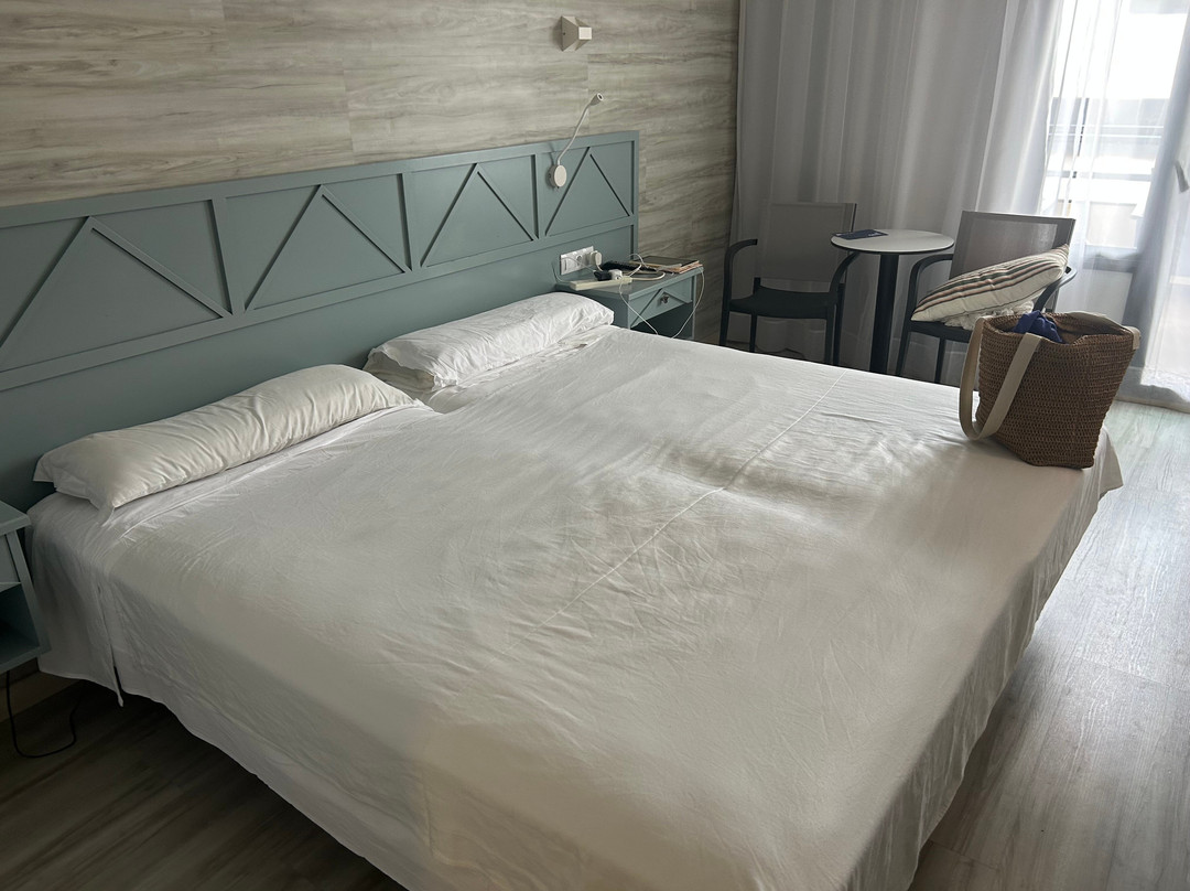 KN Hotel Matas Blancas主图