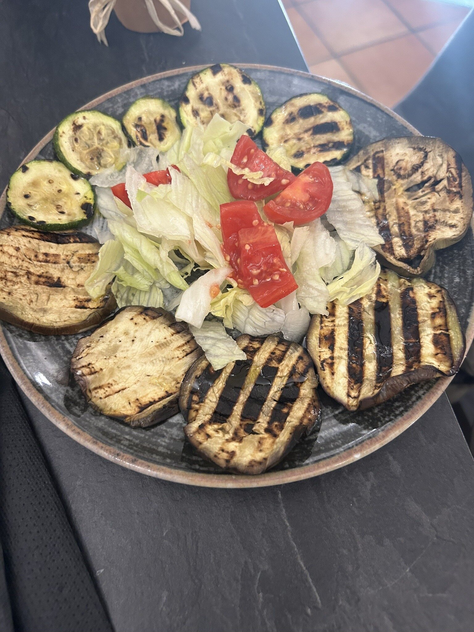 Mascambruno Restaurant-官方