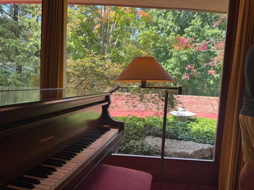 Frank Lloyd Wright's Laurent House-罗克福德必去景点