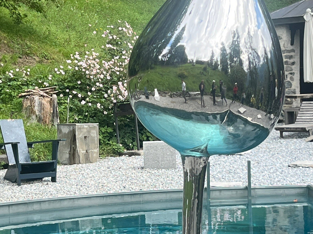 Not Vital + Parkin Sent-Sent必去景点