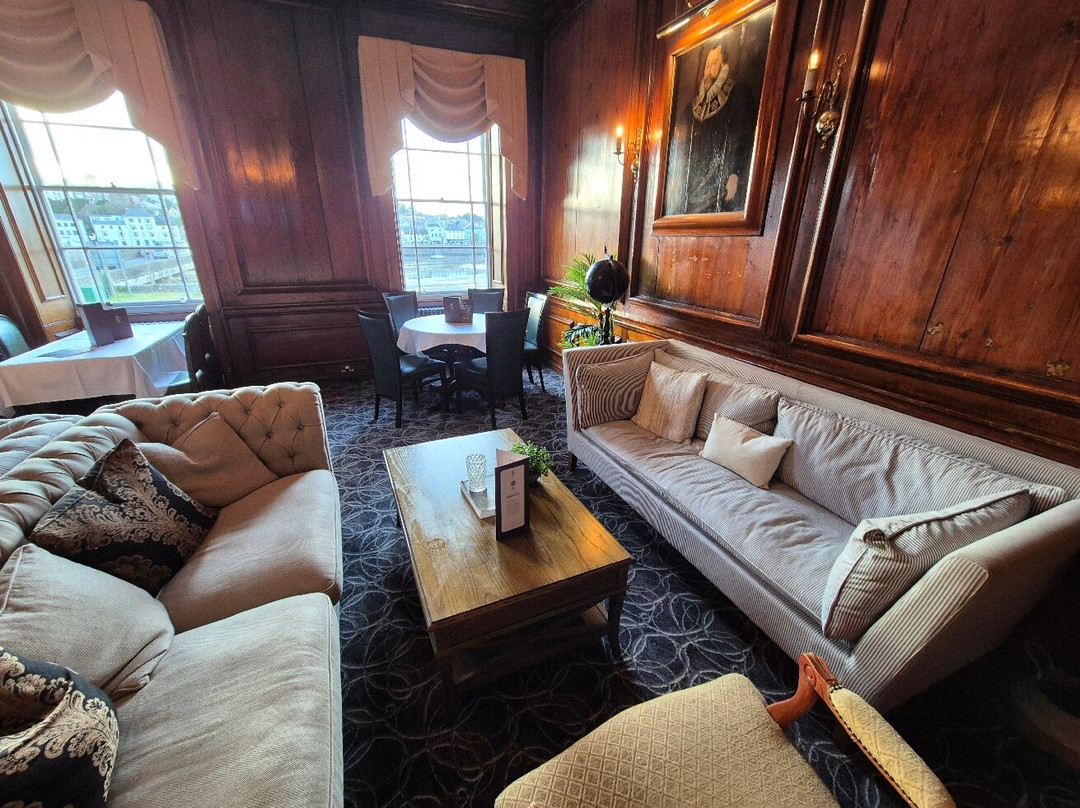 The Royal Hotel主图