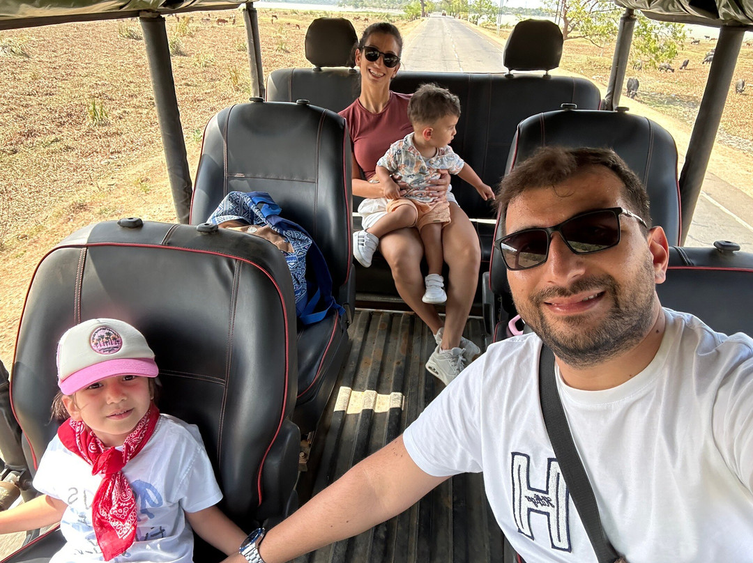 Moon Lanka Tours-希克杜沃必去景点