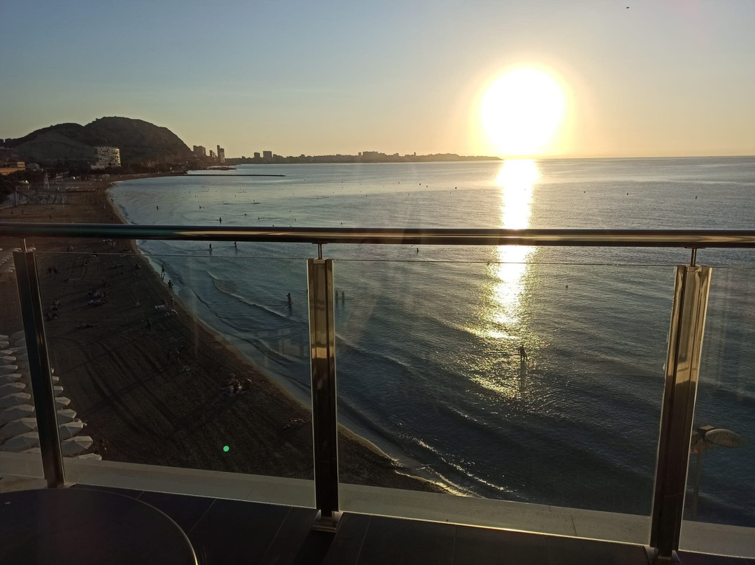 阿利坎特美利亚酒店主图