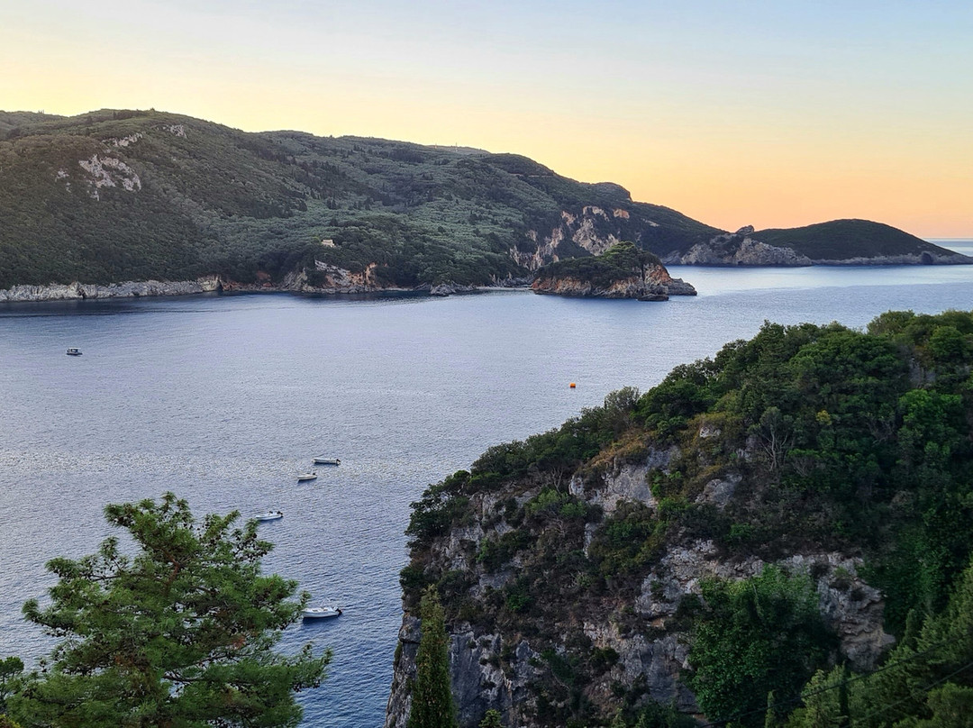 Cnic Paleo Artnouveau Hotel主图