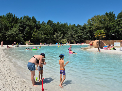 Camping Capfun Chenes主图