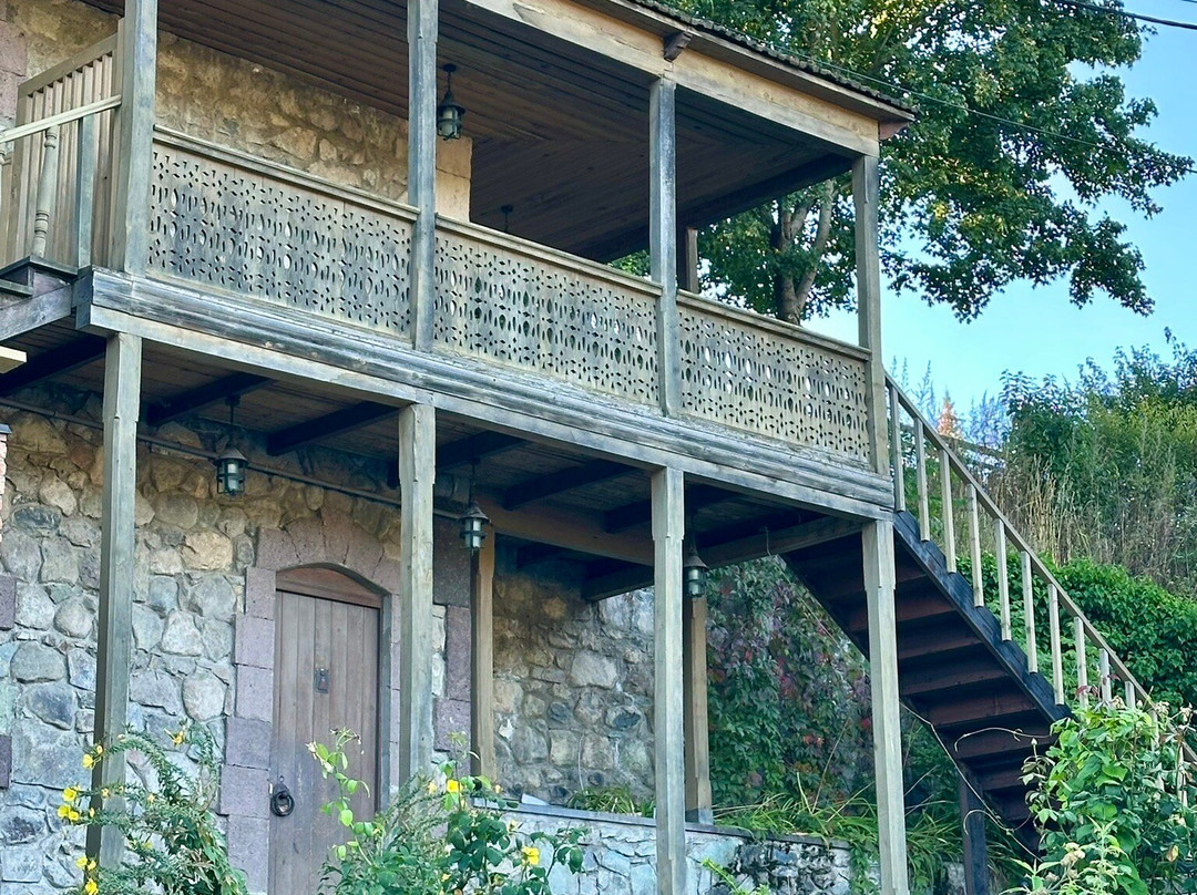 Old Dilijan Complex主图