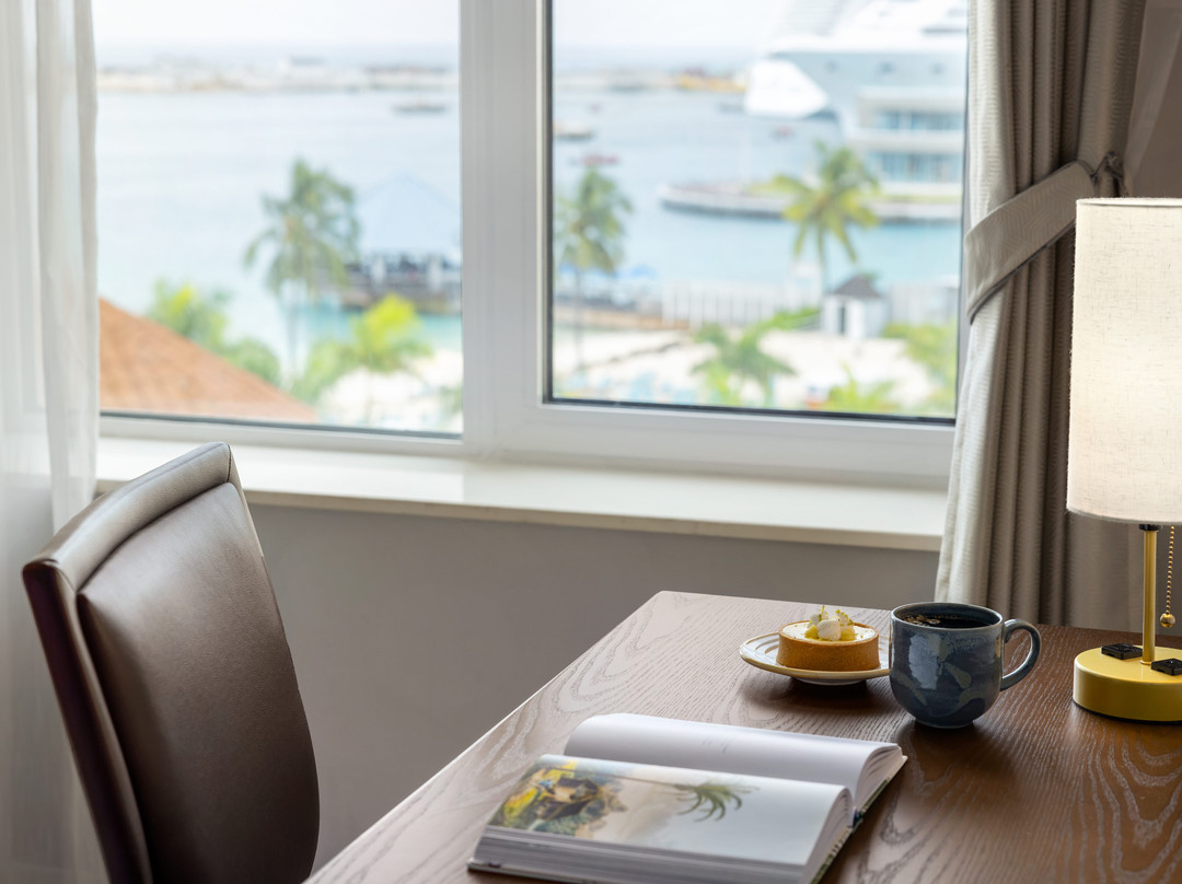 拿骚不列颠酒店主图