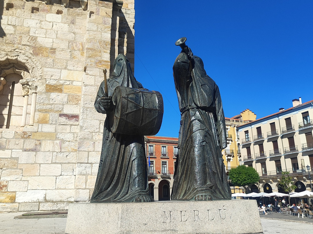 Merlú-萨莫拉必去景点