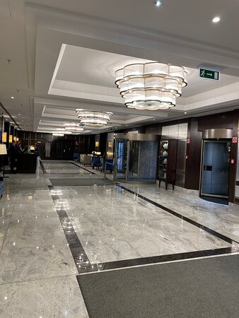 布达佩斯希尔顿酒店主图