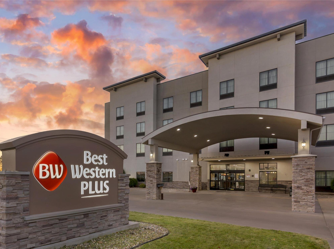 Williston酒店住宿-Best Western Plus Williston Hotel & Suites