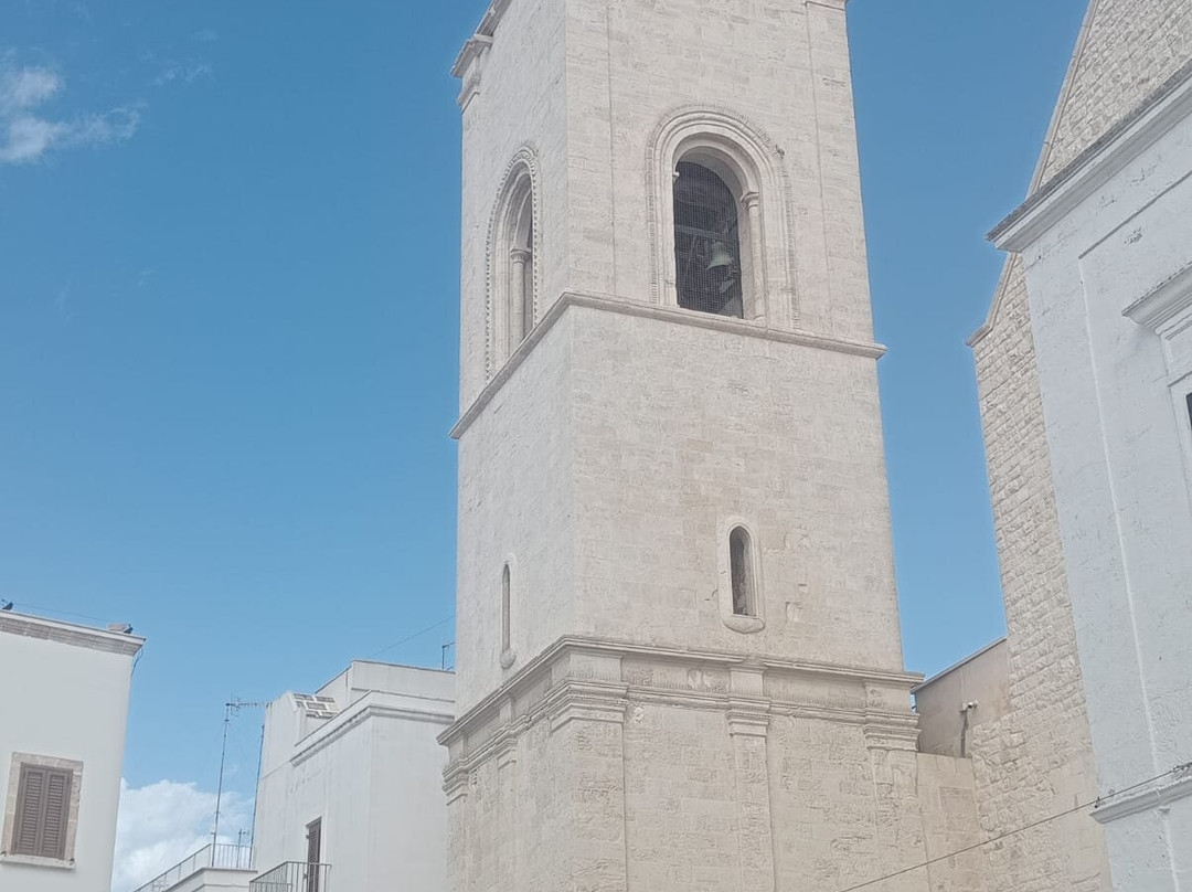 Chiesa Madre di S. Maria Assunta-波利尼亚诺阿马雷必去景点