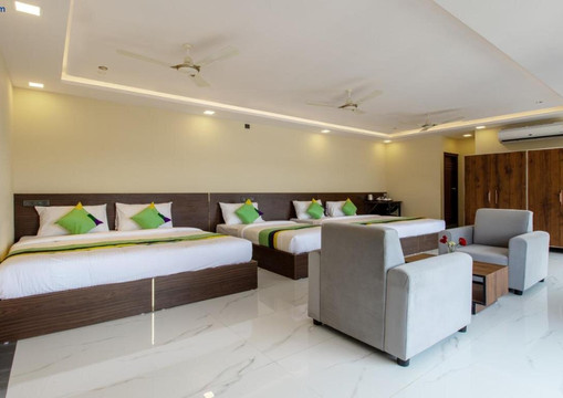 Treebo Jaguar Comforts, 3 Kms From Mahatma Gandhi Park