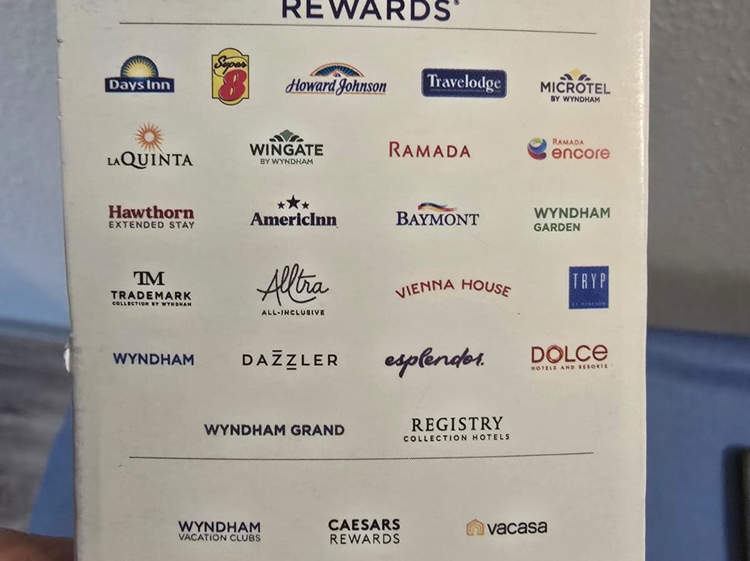 Travelodge Suites by Wyndham Regina / Eastgate Bay主图