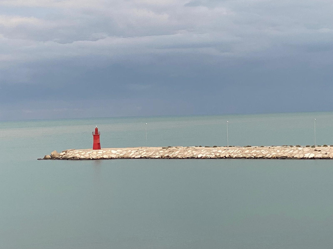 雷吉亚餐厅酒店主图