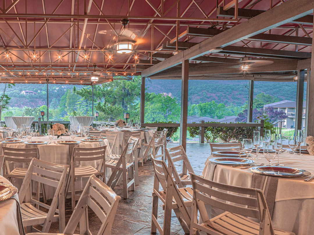 Lucida Desert Kitchen + Bar