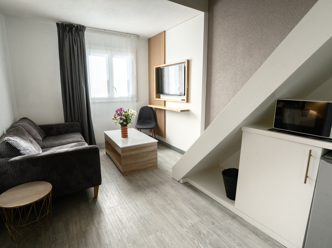 基里亚德蒙佩里尔苏德拉特酒店主图