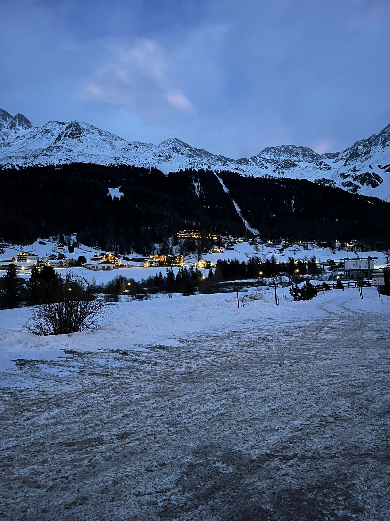 B&B Hotel Nives-官方