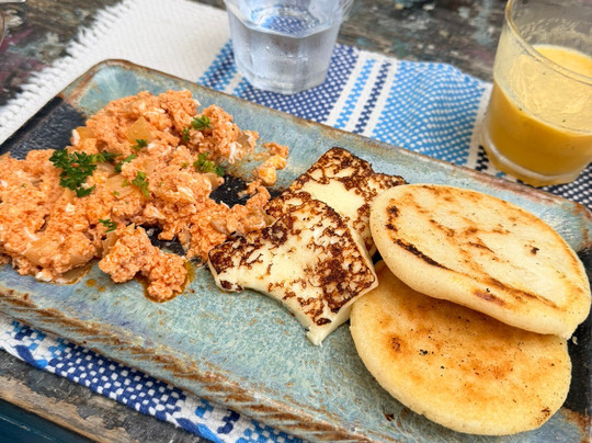 Anaté Beach Apartments主图