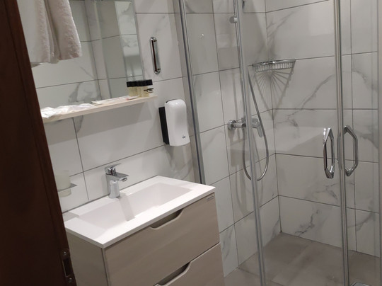 Bogdanci酒店住宿-Paint It Black Hotel & Spa