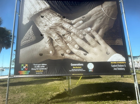 Embracing Our Differences-萨拉索塔必去景点