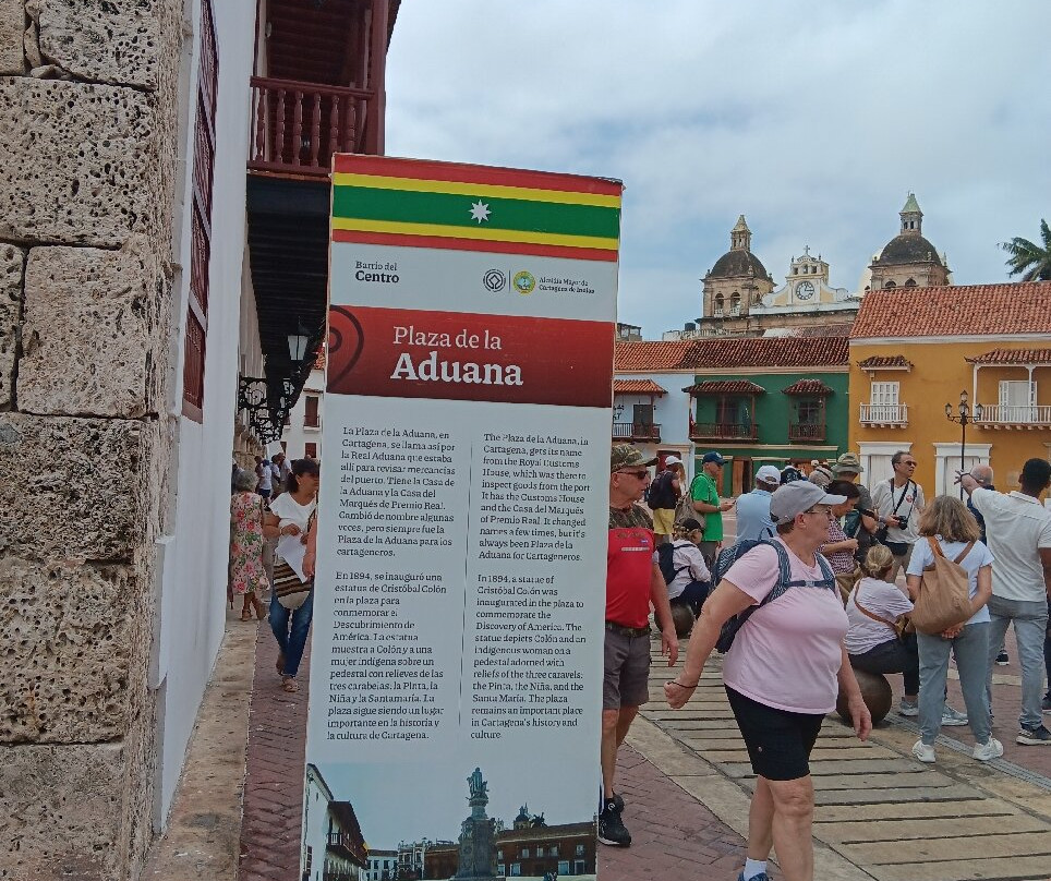 Plaza de la Aduana-卡塔赫纳必去景点
