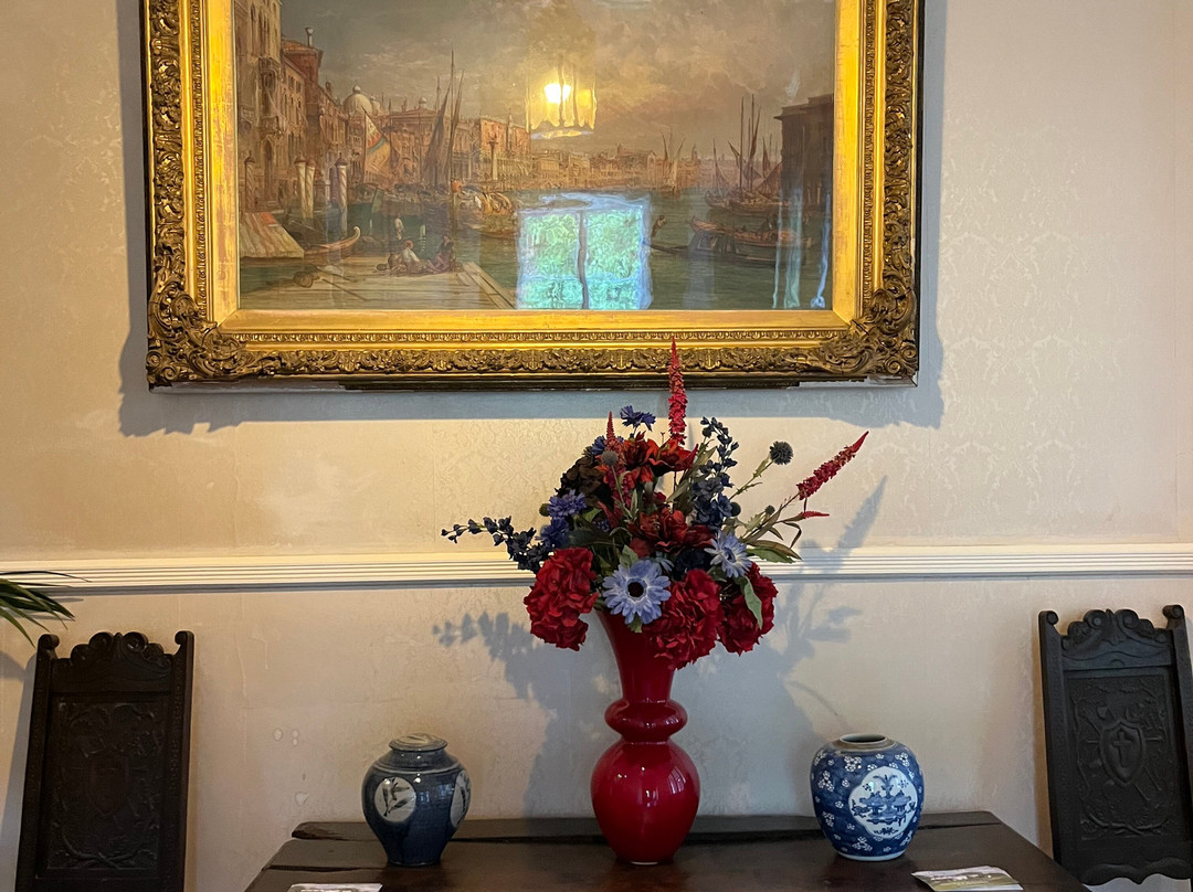 霍利班克屋酒店主图