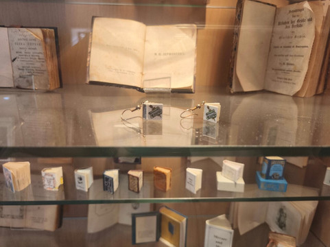 Baku Museum of Miniature Books-巴库必去景点