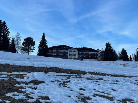 霍克兰酒店主图