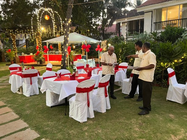 蓝色阿尔贡酒店-官方