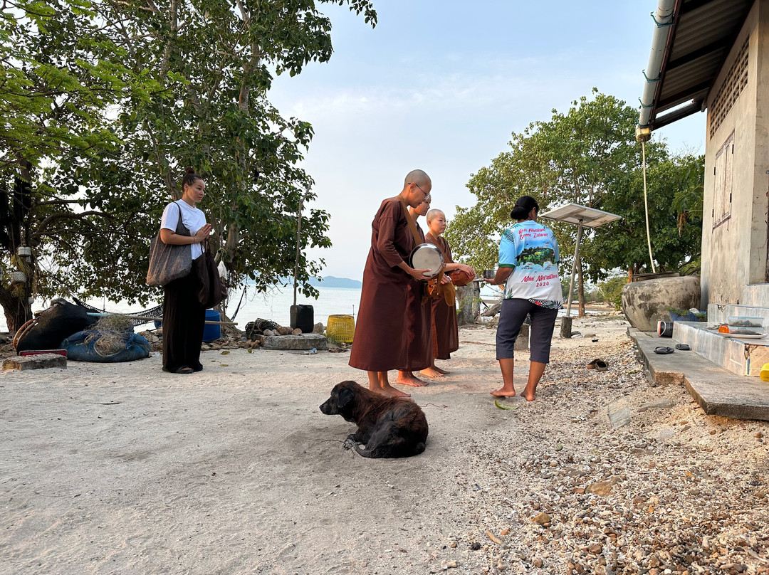 Meditation Island - Thailand-素叻他尼必去景点