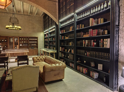 Bodegas Solar de Samaniego-拉瓜迪亚必去景点