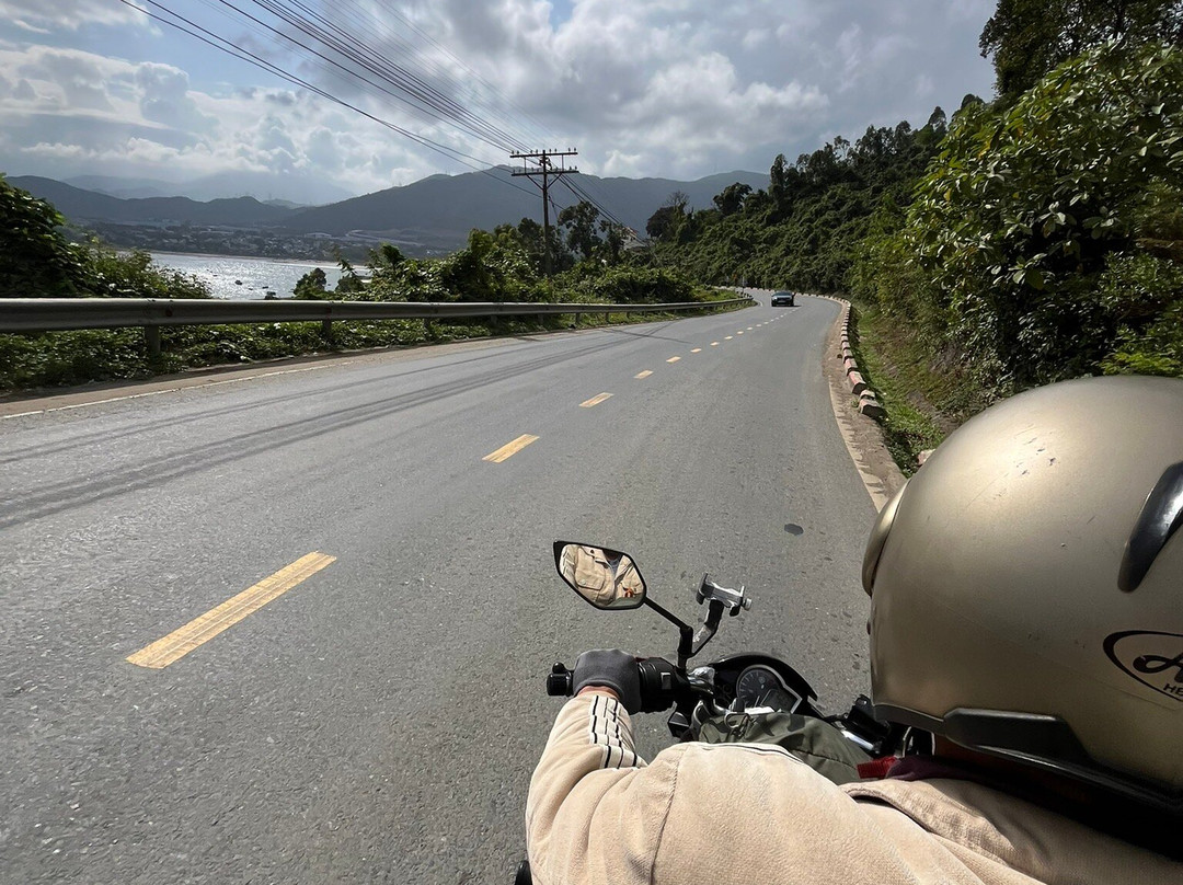 Hai Van Pass Riders-顺化必去景点
