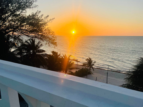 Playa 55 beach escape主图