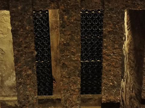 Bodegas Manzanos Haro-哈罗必去景点