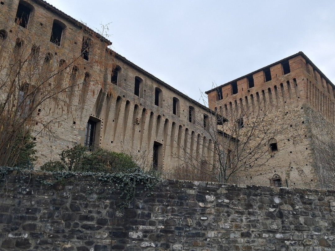 Castello Pallavicino di Varano de' Melegari-Varano de' Melegari必去景点