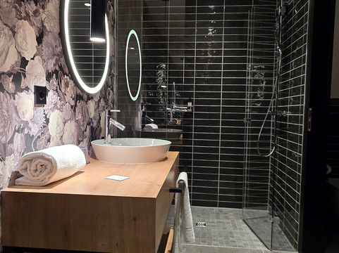 温纳尔瓦特酒店主图