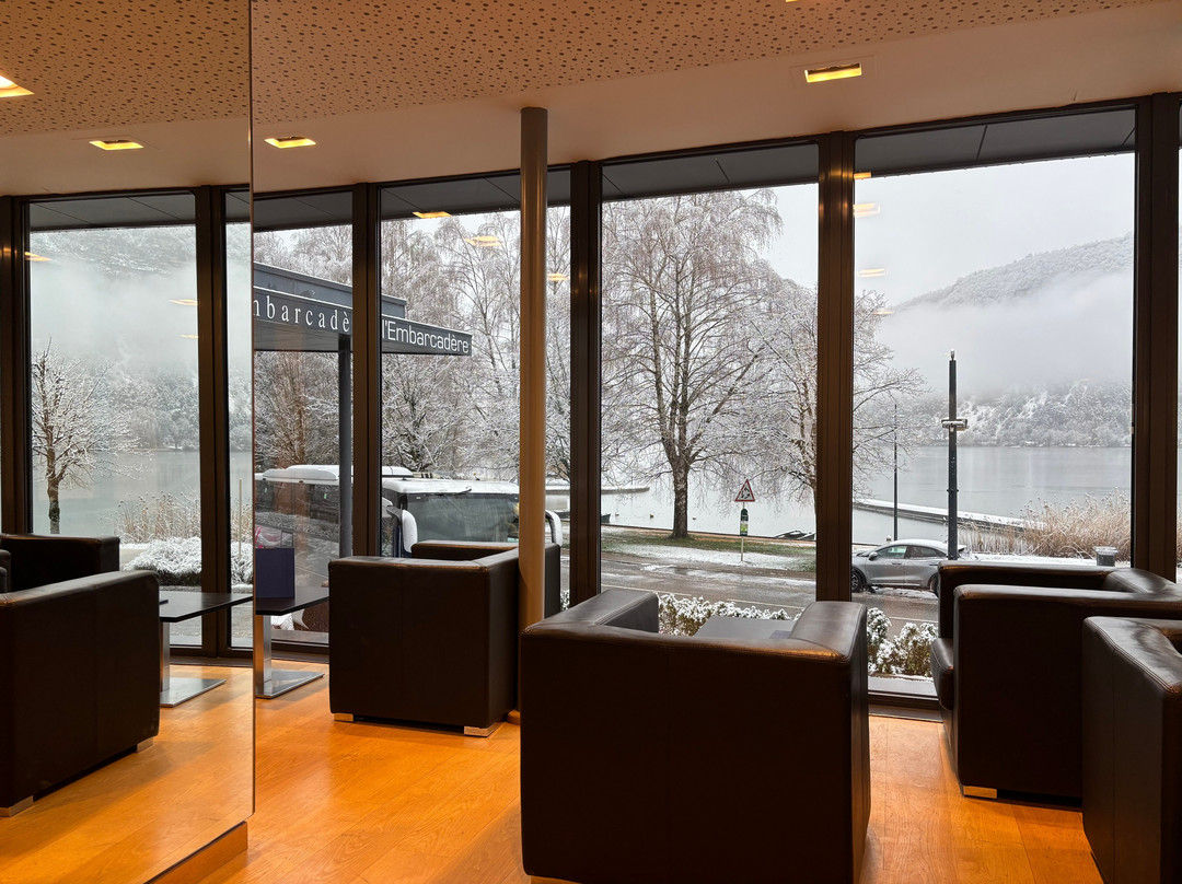 码头餐厅酒店主图