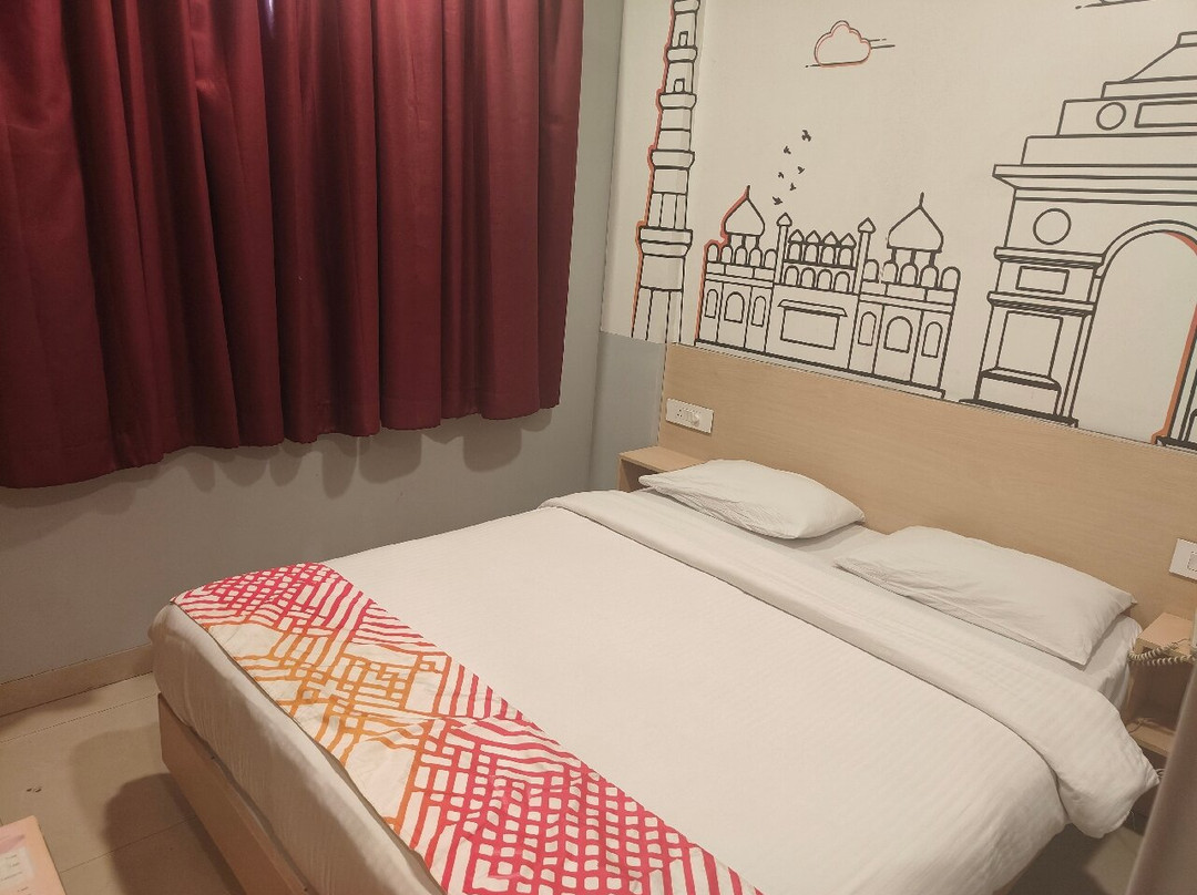 东德里精吉尔酒店-维韦克豪尔主图