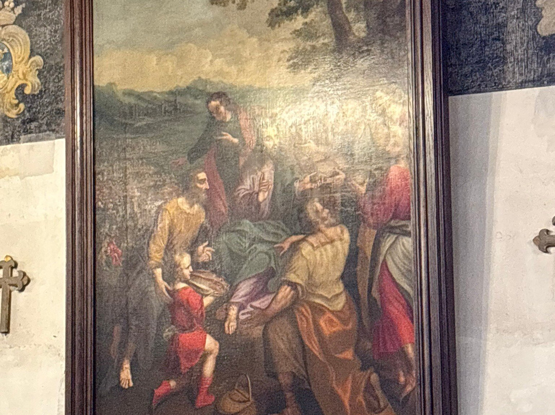 Eglise Saint-Eloi-鲁瓦西必去景点