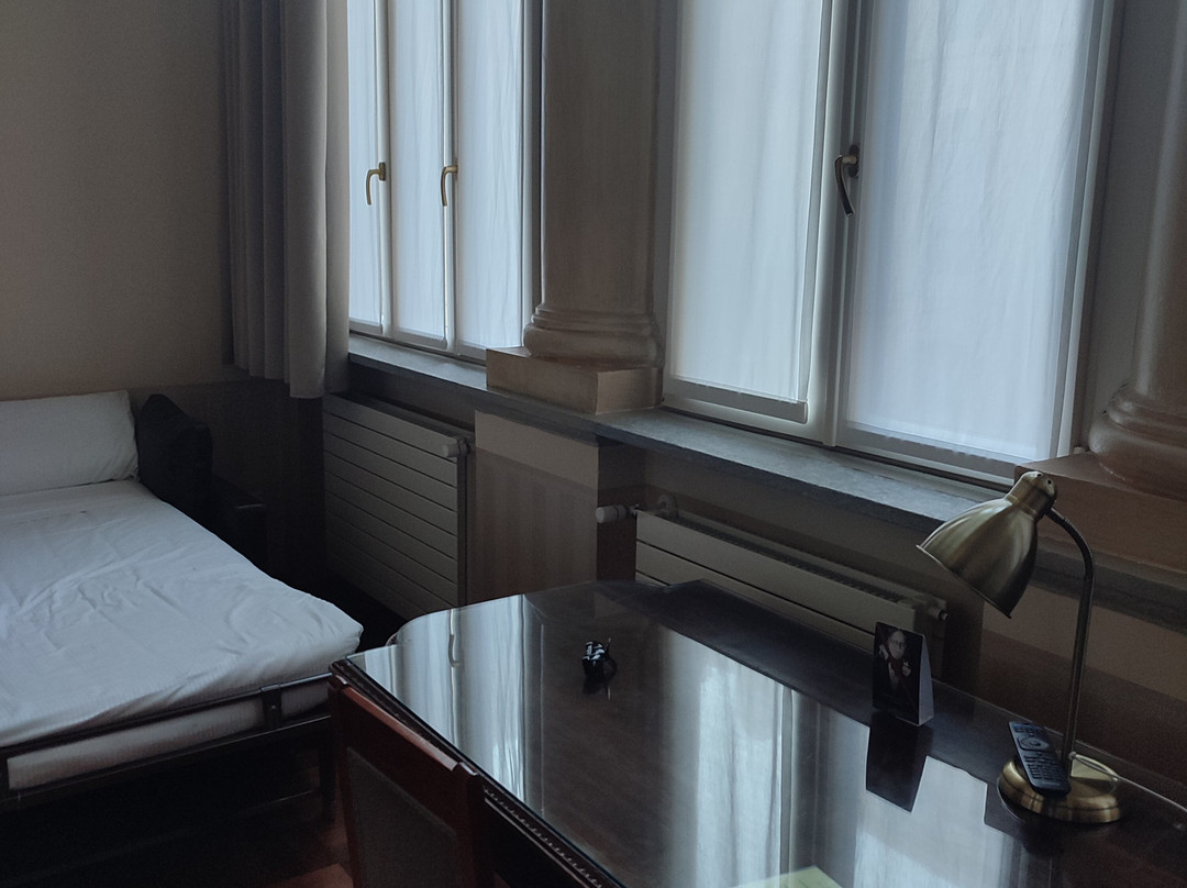 罗马和凯沃尔岩酒店主图