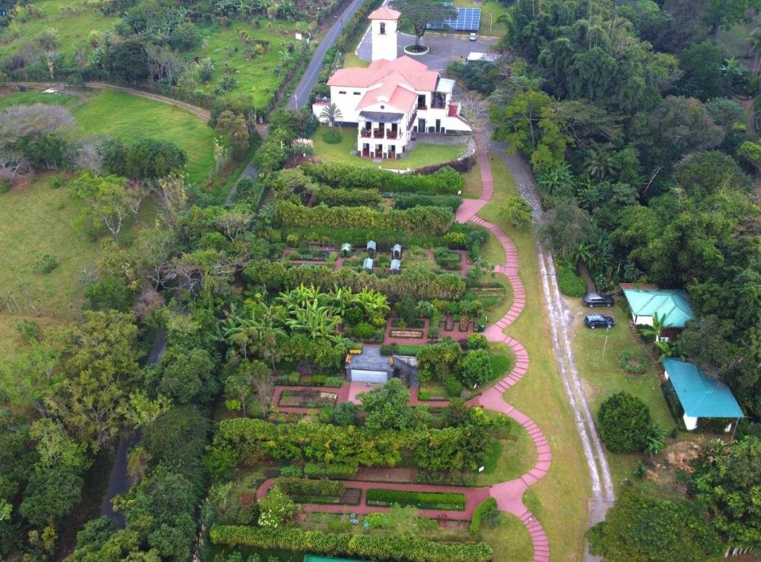 Hotel El Arca, Jardin Botanico y Restaurante